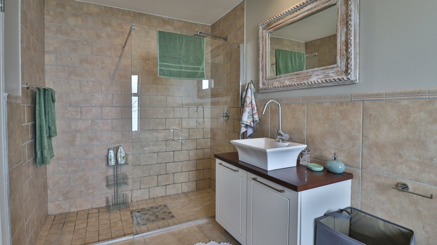 6 Bedroom Property for Sale in Moquini Coastal Estate Western Cape